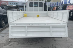 庆铃五十铃100P 2025悦享版 2.5L柴油 131马力 五十铃5档 3.245米双排栏板轻卡