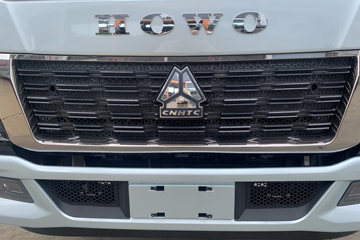 ����HOWO�Ῠ ͳ˧ 2.5L���� 185���� �й�����12�� 4.15�׵��Ų�դʽ�ῨͼƬ