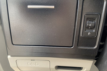 ����HOWO�Ῠ ͳ˧ 2.5L���� 185���� �й�����12�� 4.15�׵��Ų�դʽ�ῨͼƬ