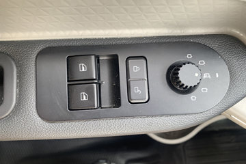 ����HOWO�Ῠ ͳ˧ 2.5L���� 185���� �й�����12�� 4.15�׵��Ų�դʽ�ῨͼƬ