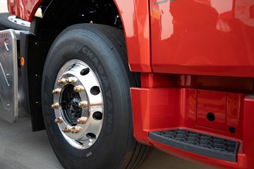 �ൺ���JH6 ������ 12.5L���� 580���� 6X4 һ�����12�� ǣ����ͼƬ