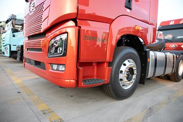 �ൺ���JH6 ������ 12.5L���� 580���� 6X4 һ�����12�� ǣ����ͼƬ