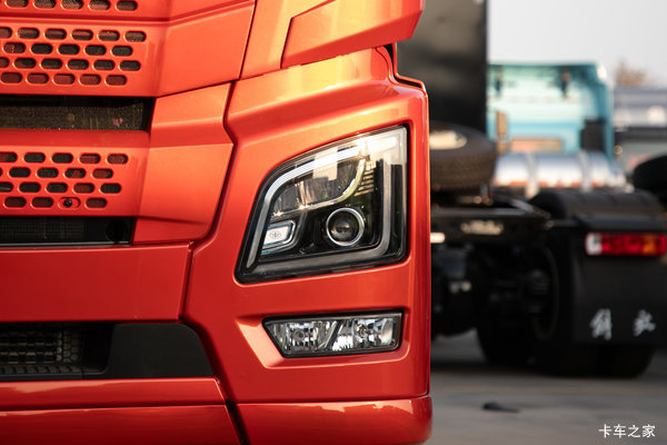 无锡市解放JH6牵引车系列，打折优惠，降3万，赶快抢购！