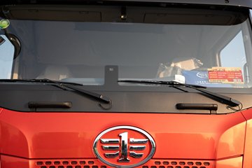 �ൺ���JH6 ������ 12.5L���� 580���� 6X4 һ�����12�� ǣ����ͼƬ