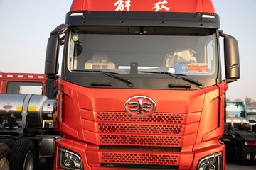 �ൺ���JH6 ������ 12.5L���� 580���� 6X4 һ�����12�� ǣ����ͼƬ