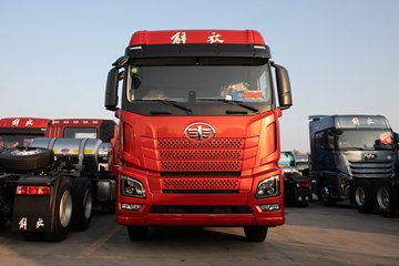 �ൺ���JH6 ������ 12.5L���� 580���� 6X4 һ�����12�� ǣ����ͼƬ