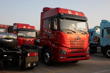 �ൺ���JH6 ������ 12.5L���� 580���� 6X4 һ�����12�� ǣ����ͼƬ