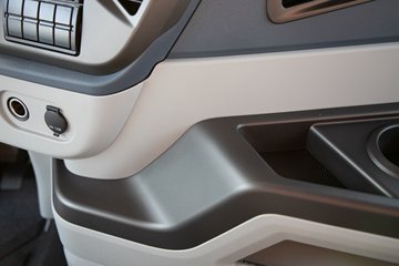 �ൺ���JH6 ������ 12.5L���� 580���� 6X4 һ�����12�� ǣ����ͼƬ