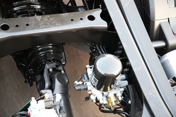 �ൺ���JH6 ������ 12.5L���� 580���� 6X4 һ�����12�� ǣ����ͼƬ