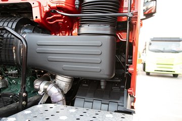 �ൺ���JH6 ������ 12.5L���� 580���� 6X4 һ�����12�� ǣ����ͼƬ