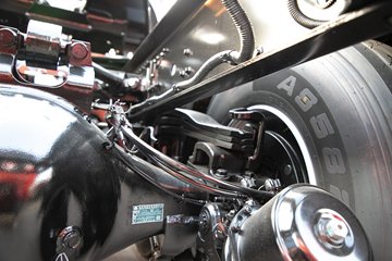 �ൺ���JH6 ������ 12.5L���� 580���� 6X4 һ�����12�� ǣ����ͼƬ