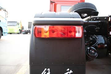 �ൺ���JH6 ������ 12.5L���� 580���� 6X4 һ�����12�� ǣ����ͼƬ