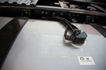 �ൺ���JH6 ������ 12.5L���� 580���� 6X4 һ�����12�� ǣ����ͼƬ