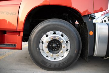 �ൺ���JH6 ������ 12.5L���� 580���� 6X4 һ�����12�� ǣ����ͼƬ