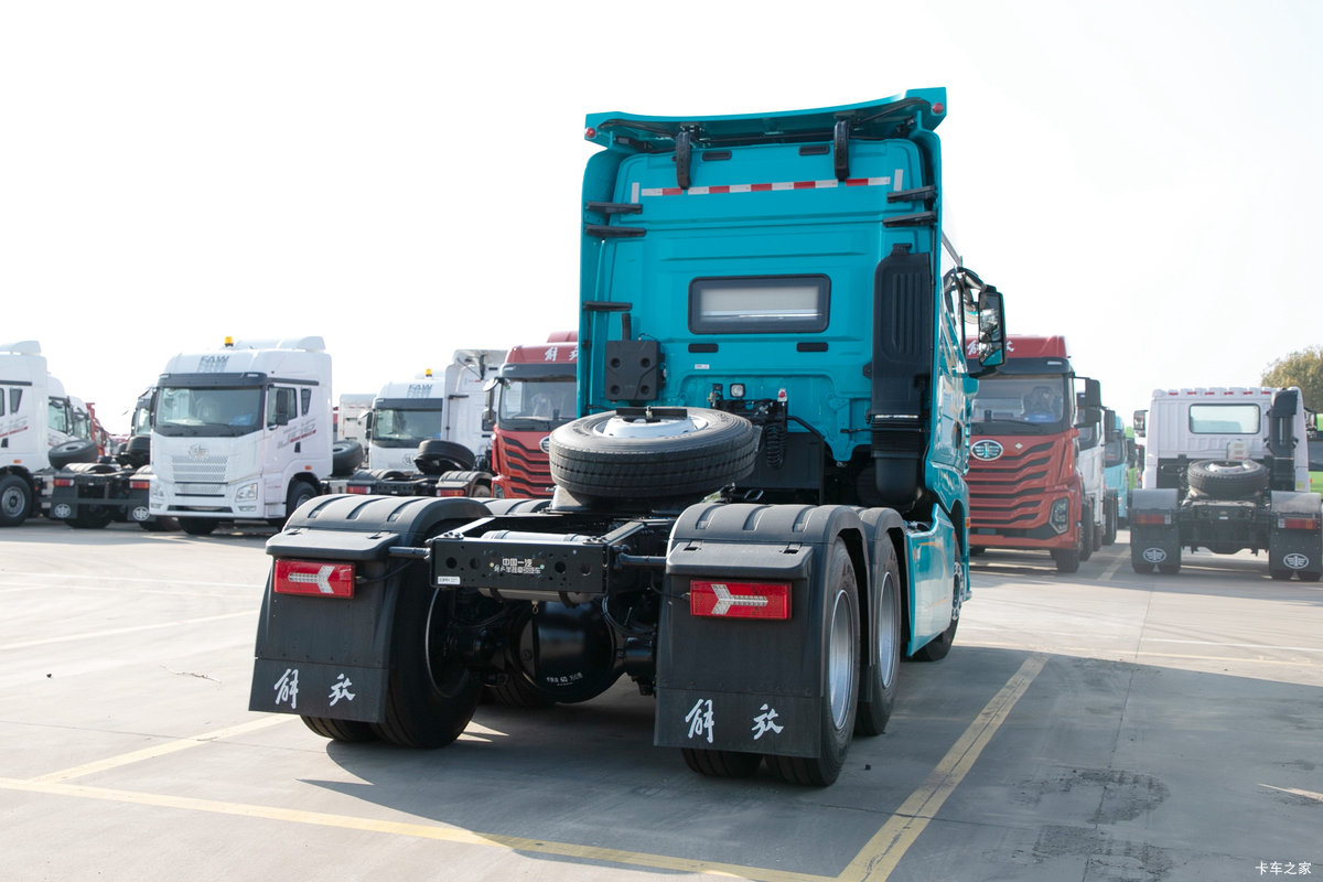 �ൺ��� ӥ; ͷ�Ȳ� ���ɿ� 680���� 6X4 AMT�Զ���ǣ�������                                                