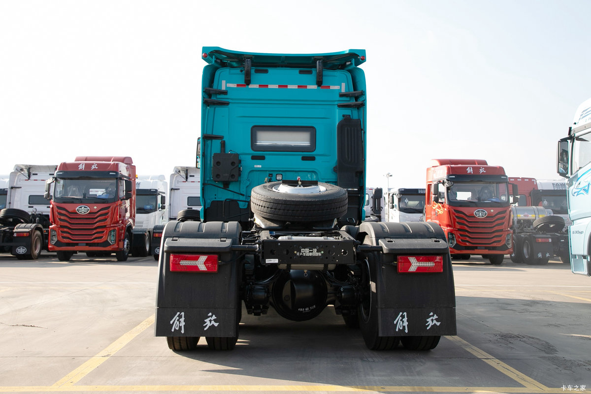 �ൺ��� ӥ; ͷ�Ȳ� ���ɿ� 680���� 6X4 AMT�Զ���ǣ�������                                                