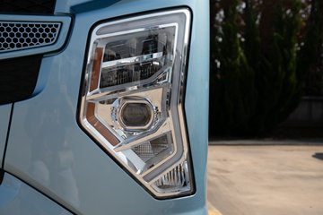 �ൺ��� ӥ; ����� 14.5L LNG 630���� 6X4 һ�����12�� AMT�Զ���ǣ����ͼƬ