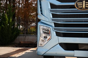 �ൺ��� ӥ; ����� 14.5L LNG 630���� 6X4 һ�����12�� AMT�Զ���ǣ����ͼƬ