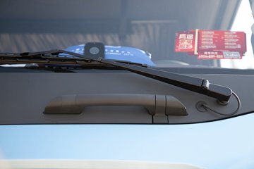 �ൺ��� ӥ; ����� 14.5L LNG 630���� 6X4 һ�����12�� AMT�Զ���ǣ����ͼƬ