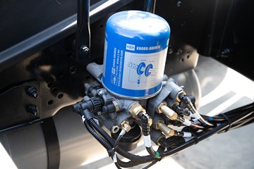 �ൺ��� ӥ; ����� 14.5L LNG 630���� 6X4 һ�����12�� AMT�Զ���ǣ����ͼƬ