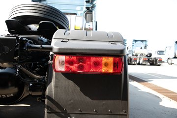 �ൺ��� ӥ; ����� 14.5L LNG 630���� 6X4 һ�����12�� AMT�Զ���ǣ����ͼƬ