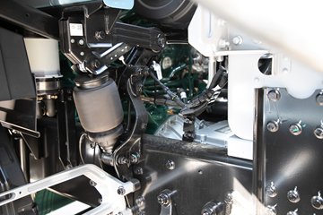 �ൺ��� ӥ; ����� 14.5L LNG 630���� 6X4 һ�����12�� AMT�Զ���ǣ����ͼƬ