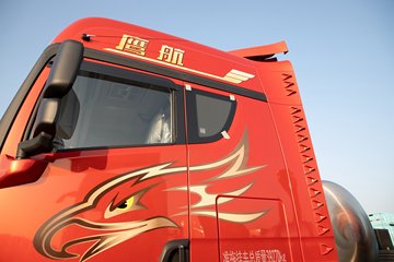 �ൺ��� ӥ�� ������ 14.6L LNG 630���� 6X4 ��ʿ��16�� AMT�Զ��� ǣ����ͼƬ