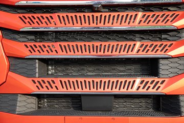 �ൺ��� ӥ�� ������ 14.6L LNG 630���� 6X4 ��ʿ��16�� AMT�Զ��� ǣ����ͼƬ