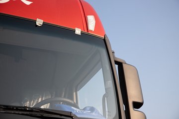 �ൺ��� ӥ�� ������ 14.6L LNG 630���� 6X4 ��ʿ��16�� AMT�Զ��� ǣ����ͼƬ