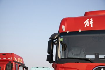 �ൺ��� ӥ�� ������ 14.6L LNG 630���� 6X4 ��ʿ��16�� AMT�Զ��� ǣ����ͼƬ