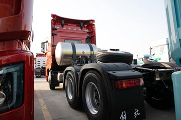 �ൺ��� ӥ�� ������ 14.6L LNG 630���� 6X4 ��ʿ��16�� AMT�Զ��� ǣ����ͼƬ