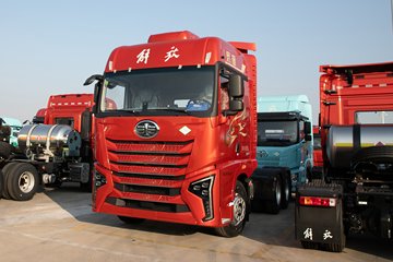 �ൺ��� ӥ�� ������ 14.6L LNG 630���� 6X4 ��ʿ��16�� AMT�Զ��� ǣ����ͼƬ