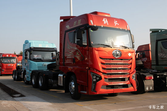 �ൺ��� ӥ�� ������ 14.6L LNG 630���� 6X4 ��ʿ��16�� AMT�Զ��� ǣ����