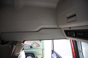 �ൺ��� ӥ�� ������ 14.6L LNG 630���� 6X4 ��ʿ��16�� AMT�Զ��� ǣ����ͼƬ