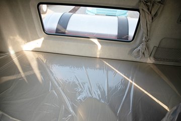 �ൺ��� ӥ�� ������ 14.6L LNG 630���� 6X4 ��ʿ��16�� AMT�Զ��� ǣ����ͼƬ