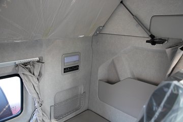 �ൺ��� ӥ�� ������ 14.6L LNG 630���� 6X4 ��ʿ��16�� AMT�Զ��� ǣ����ͼƬ