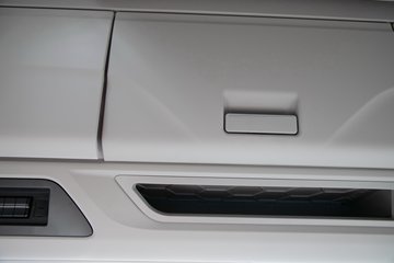 �ൺ��� ӥ�� ������ 14.6L LNG 630���� 6X4 ��ʿ��16�� AMT�Զ��� ǣ����ͼƬ