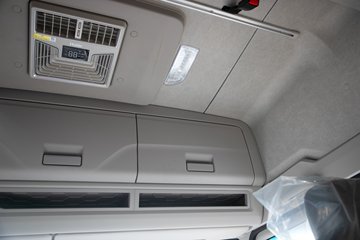 �ൺ��� ӥ�� ������ 14.6L LNG 630���� 6X4 ��ʿ��16�� AMT�Զ��� ǣ����ͼƬ