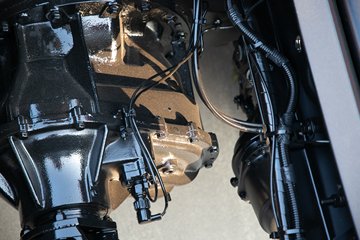 �ൺ��� ӥ�� ������ 14.6L LNG 630���� 6X4 ��ʿ��16�� AMT�Զ��� ǣ����ͼƬ