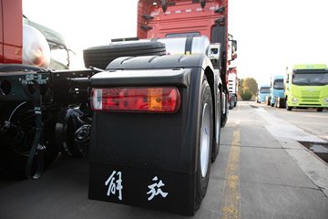 �ൺ��� ӥ�� ������ 14.6L LNG 630���� 6X4 ��ʿ��16�� AMT�Զ��� ǣ����ͼƬ