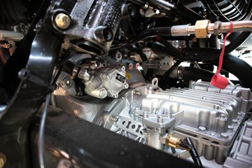 �ൺ��� ӥ�� ������ 14.6L LNG 630���� 6X4 ��ʿ��16�� AMT�Զ��� ǣ����ͼƬ