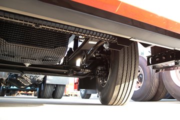 �ൺ��� ӥ�� ������ 14.6L LNG 630���� 6X4 ��ʿ��16�� AMT�Զ��� ǣ����ͼƬ