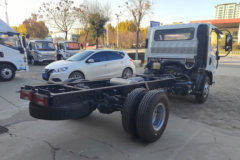 跃进超越H500 大圣 2.5L柴油 180马力 法士特8档 4.2米单排仓栅式轻卡