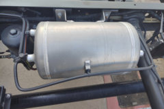 跃进超越H500 大圣 2.5L柴油 180马力 法士特8档 4.2米单排仓栅式轻卡