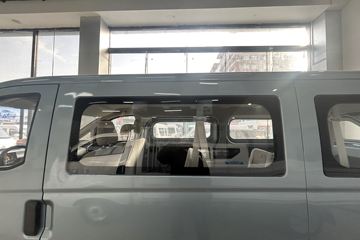 ������Խ�ǹ� 2025�� ���ʳ������� 7�� ���綯��� ����ʱ��50.23kWhͼƬ