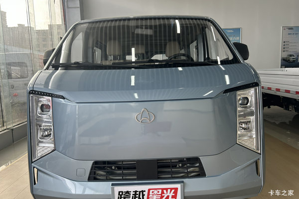 抢购在行动！济南市跨越星光电动封闭厢货降价大放送，立降0.1万