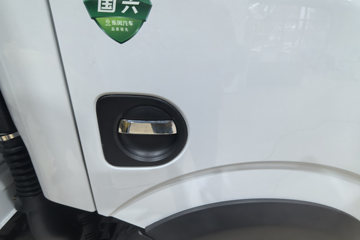 ���� ������D6-M ���ܰ� 142���� 4.17�׵��������ῨͼƬ