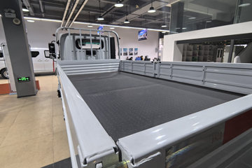 ���� ������D6-M ���ܰ� 142���� 4.17�׵��������ῨͼƬ