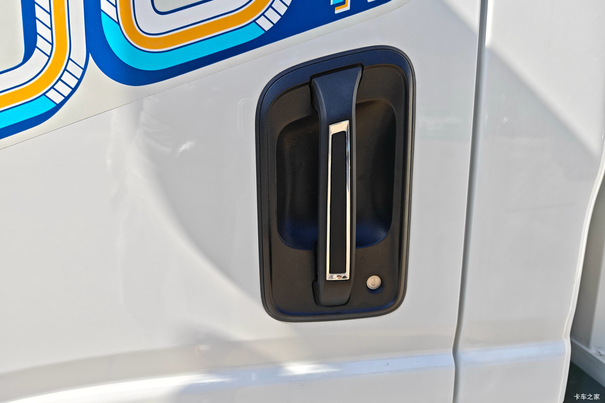 �������ó� ����S300 ���а� 4.5T 4.18�׵��Ŵ��綯��դʽ�Ῠ(�㴨���)(��ɲ)100.07kWh���