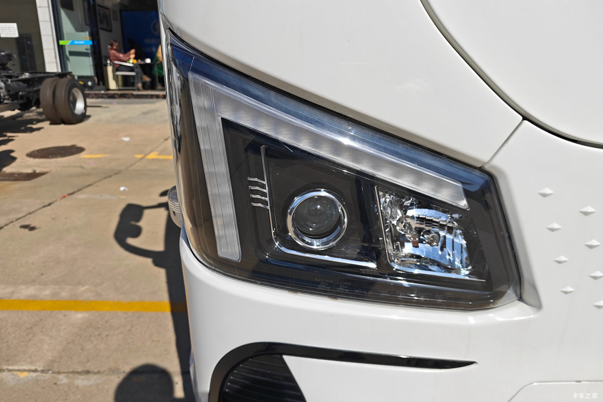 �������ó� ����S300 ���а� 4.5T 4.18�׵��Ŵ��綯��դʽ�Ῠ(�㴨���)(��ɲ)100.07kWh���